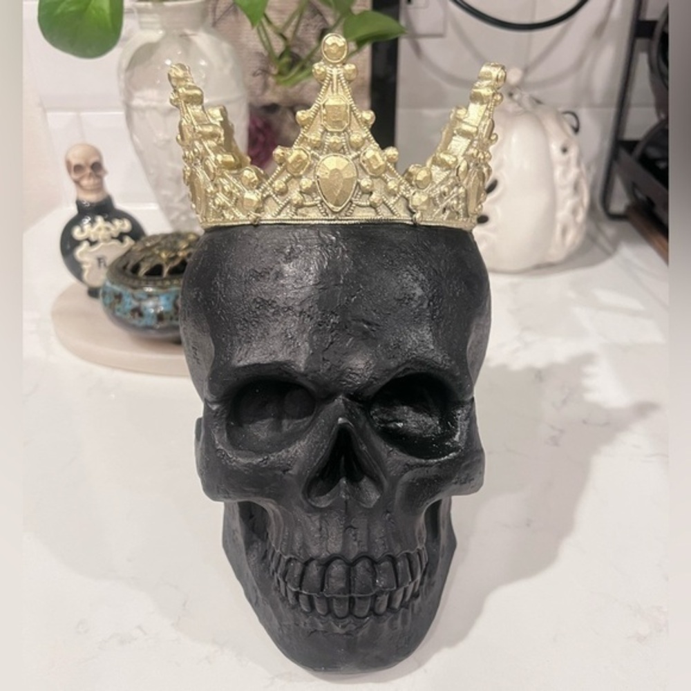 Gothic Witchcore Black Skull with Gold Crown Halloween Decor